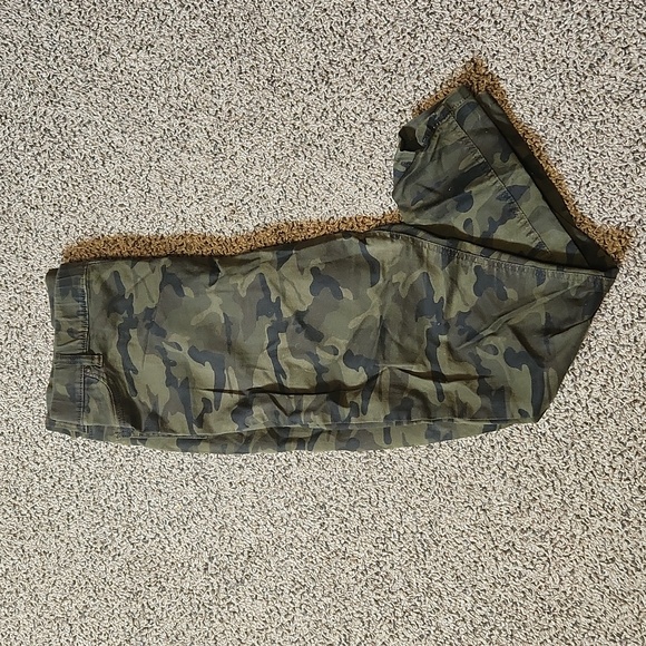 Skinny Camo Pants - Picture 1 of 3